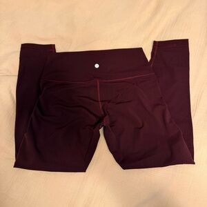 Maroon lululemon Wunder Under Size 10 25”